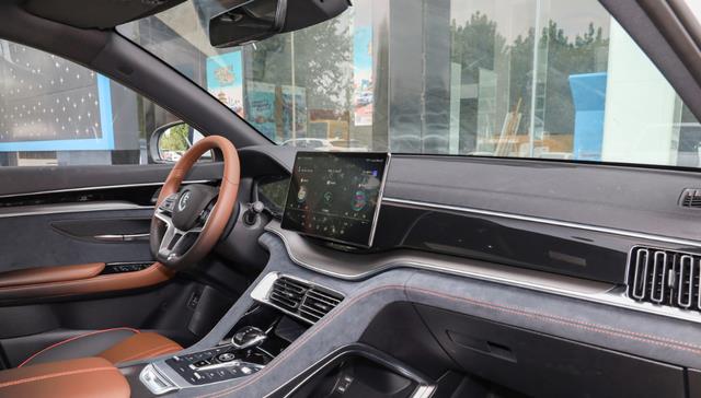 7座SUV|不懂车的买长安CS75PLUS，半懂车的买H6，而真懂车的多半会买它