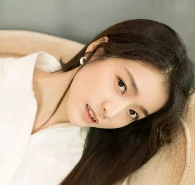 『程潇』女生想要养出“干净脸”，建议睡前做这4件事，皮肤白皙更水嫩！