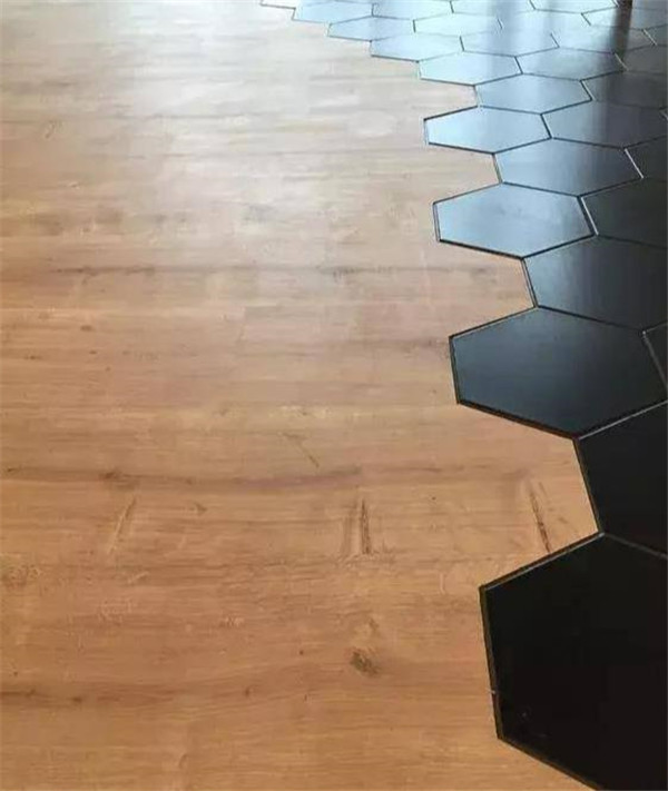 |为什么外国人喜欢铺木地板，中国人更喜欢贴瓷砖？你要知道优缺点