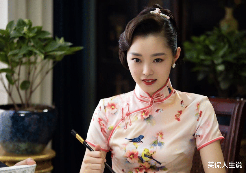 「宋轶」宋轶自认为长得还行,张睿爆料上学时很多人追她,看到旧照我信了