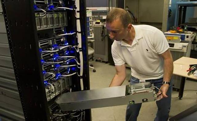 机器人|美国传言要“封杀”微信,无奈技术上有瑕疵,网友:你们做不到的