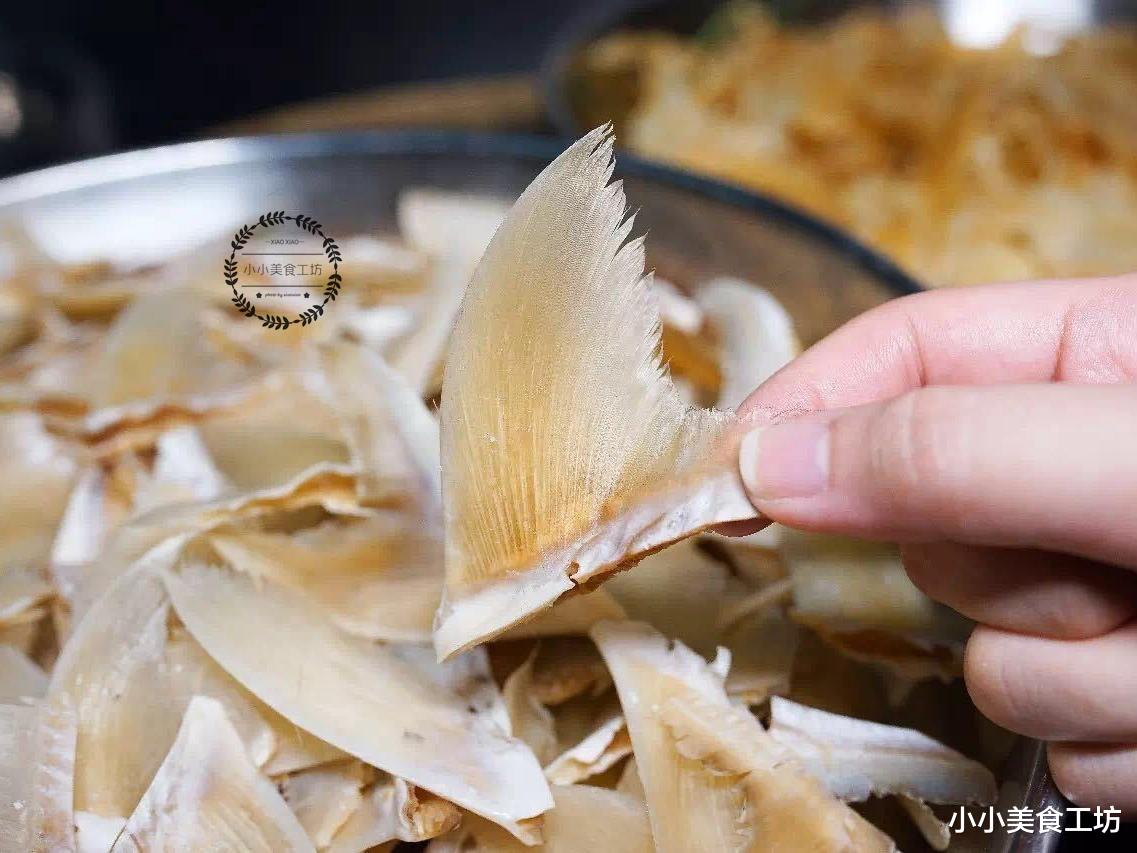 鱼翅|中国6种顶级食材，鱼翅松茸上榜，最后3个买到不一定敢吃