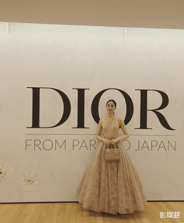『新木优子』日本新一代女神新木优子依旧耀眼浪漫薄纱 利落西装 率性双重魅力