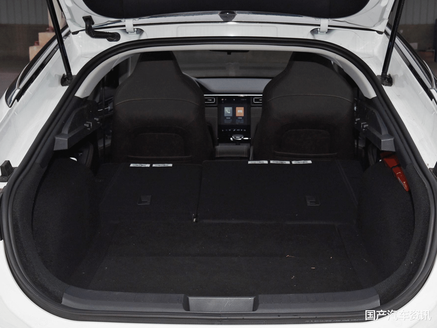 吉利远景|被忽略的国产好车，大空间+低油耗，售5.59万