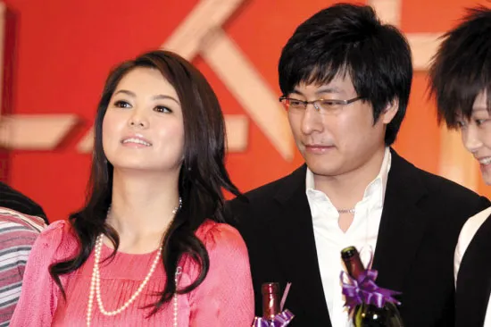 李湘|丈夫被爆出轨3个月后，李湘还是动手了： 醒醒啊，现实一点！