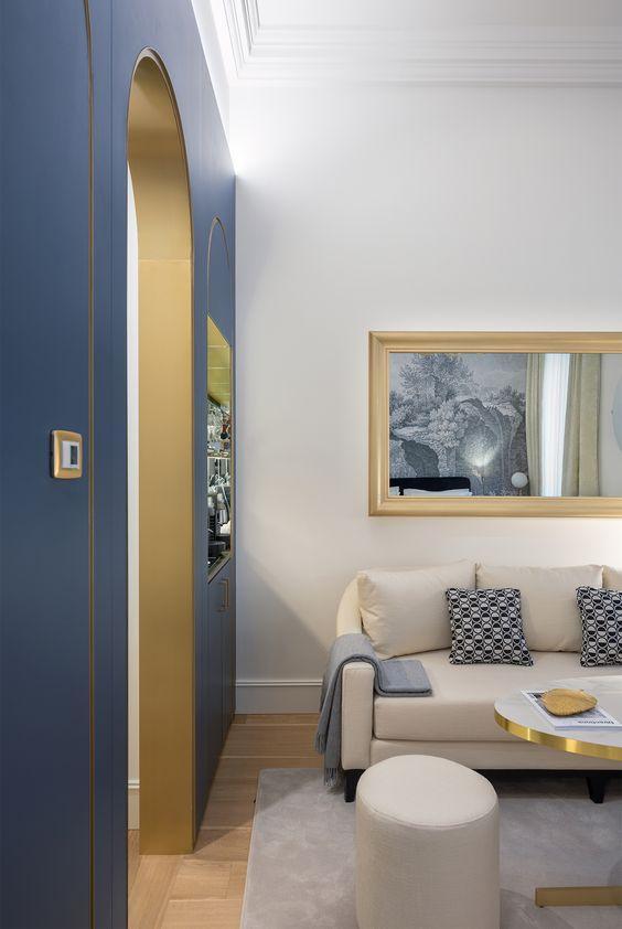 |别再傻傻装门套了，我家这样去装饰，更加美观高档，关键还省钱