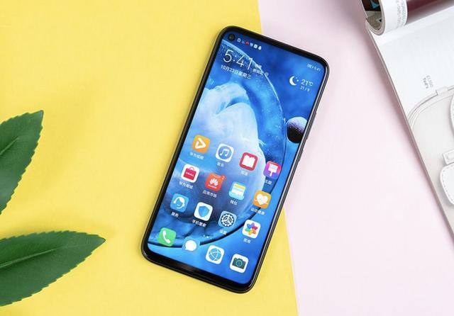 CPU|1000至2000元预算,聊聊送父母买什么手机,这3款性价比高