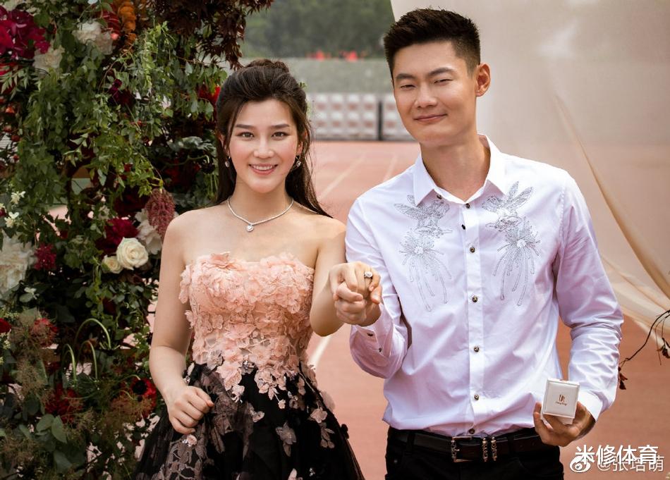 张漠寒|张培萌出轨家暴手段有多残忍？掰妻子指甲，抓头发撞墙，孕期也打