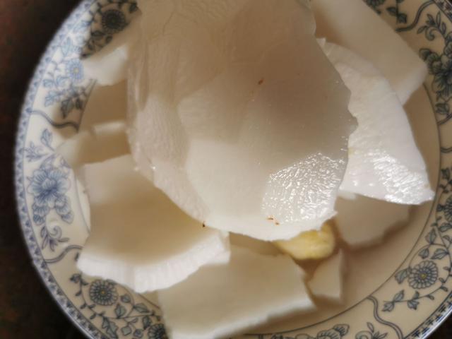 『猪肉』6月，吃大鱼大肉不如吃它，比猪肉便宜，常吃清热去火，快收藏