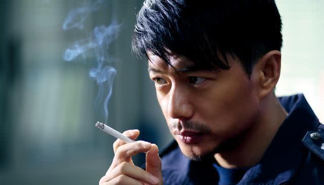 "双料影帝"无人识,"野鸡影帝"天下知,这对影视界是一种讽刺