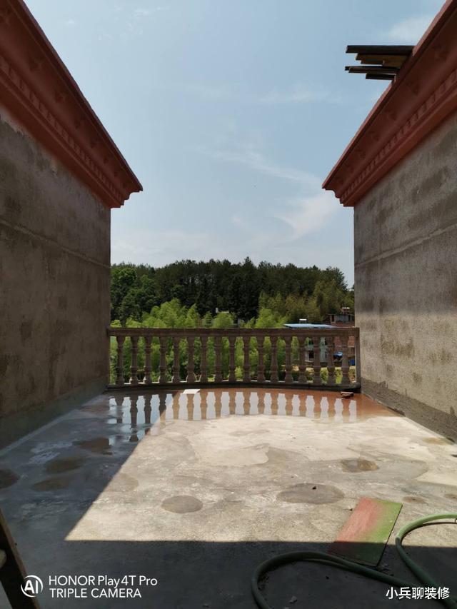 []回老家盖四层楼房，只花了30万，装修完毕后保证比城里别墅漂亮！