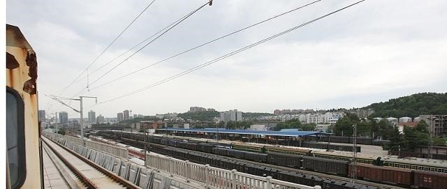 文华养 浙江衢州一小县，境内优势明显，经济发展还不如一个镇