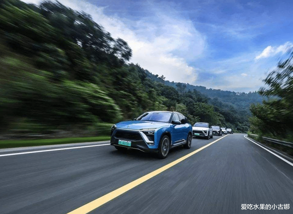 『交通法规』高速开车一定要把这个功能关闭，交警：它容易导致车祸！