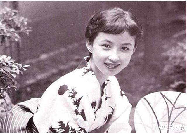 56歲開國總統訪問日本對17歲少女一見鐘情，當即宣佈：這是我老婆-圖4