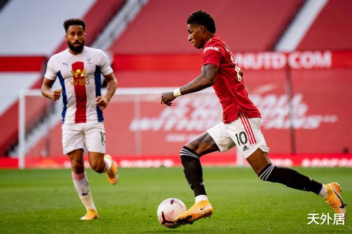 曼联|英超大冷+争议！曼联1-3遭开门黑创主场耻辱：12分钟内被旧将打爆