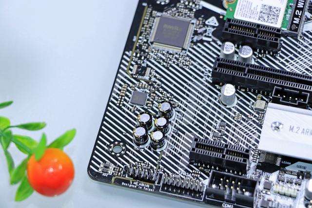 「机箱」实战装机——i5 10400 有 i7 9700K 几成功力？