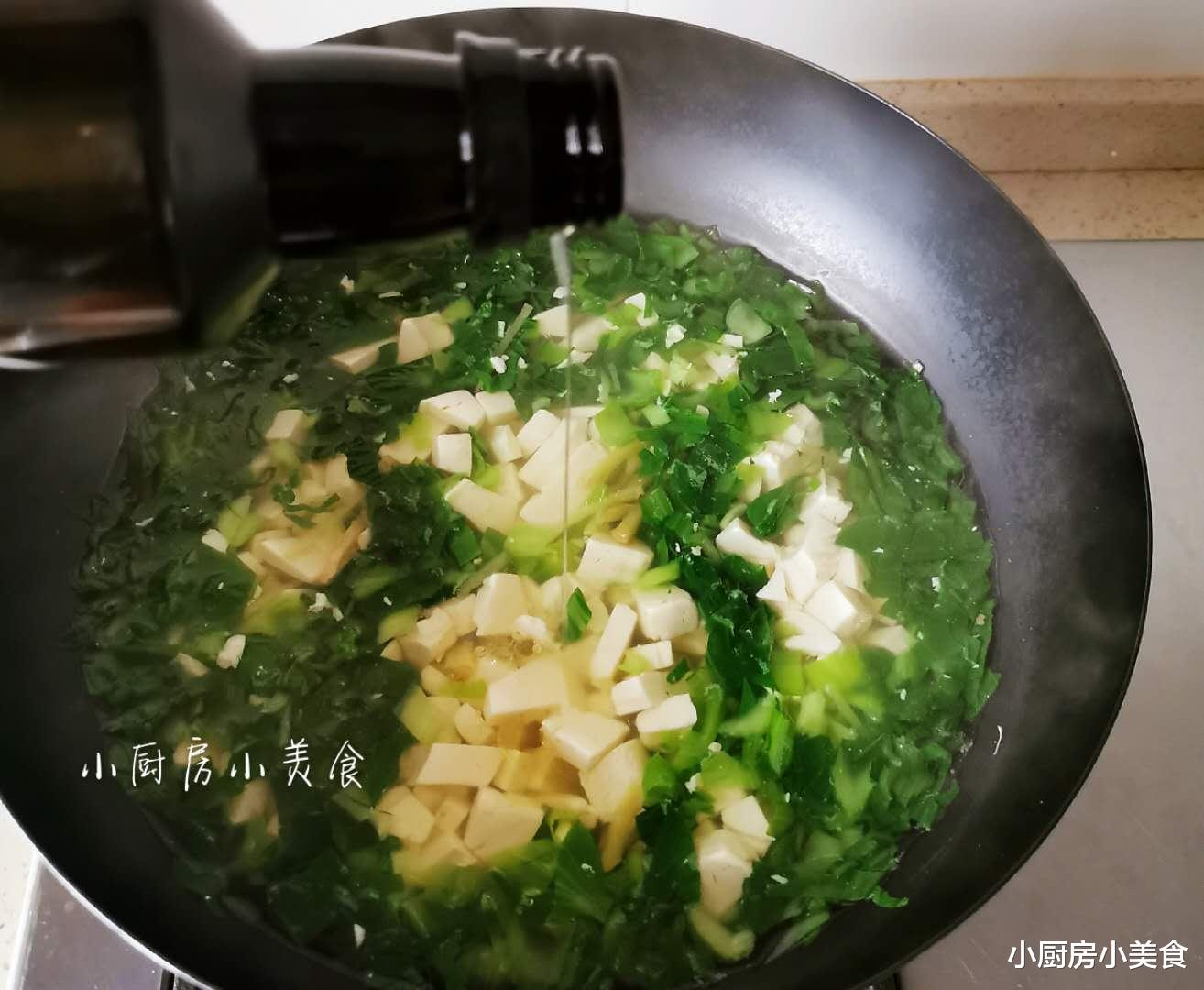 青菜|晚餐做一碗清汤，一绿一白，去油腻，多吃瘦身不长胖