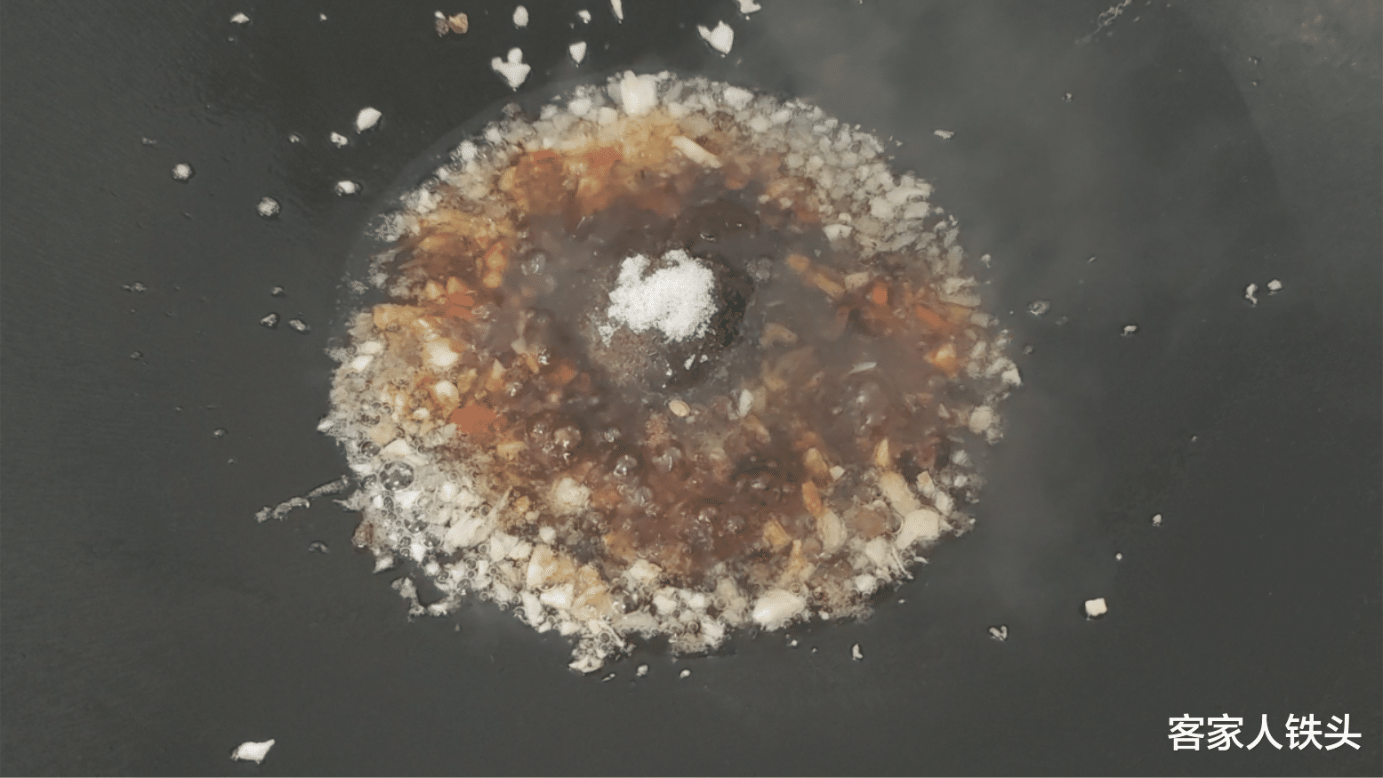 「泡饭」我家待客鸭肉就爱这样做，入味好吃又好看，出锅用汁泡饭能吃3碗