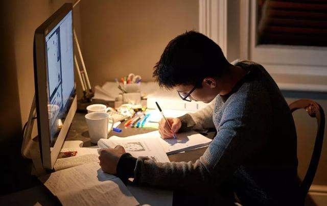 『高考』准高二学生：高二才是决定你上什么大学的关键一年，必须早做准备