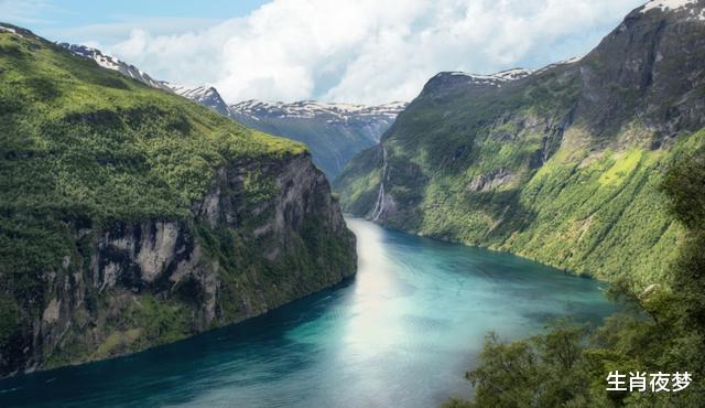 |8月，锦鲤送喜，告别霉运，3生肖事业枯树新芽，爱情枯树开花