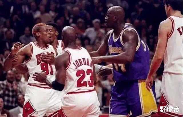 「名人堂」场均只有7.3分，职业生涯只拿了6683分，他凭啥入选名人堂？