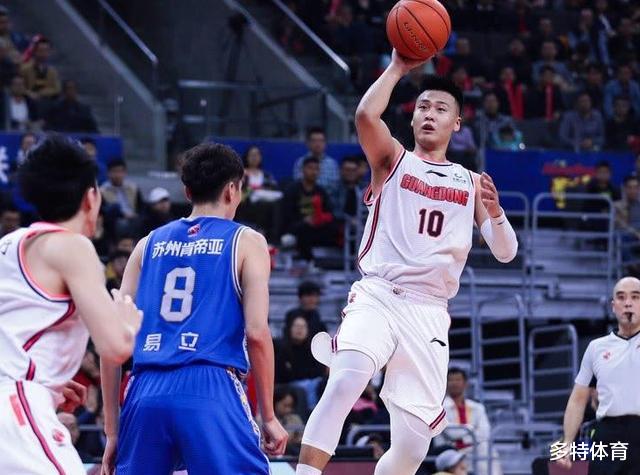 【索尼·威姆斯】朱芳雨要签第三外援？威姆斯无法带队夺取第十冠，杜锋还有后招