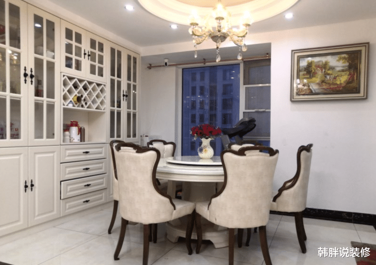 @参观140㎡大婚房,朋友都夸餐边柜有档次,我却更喜欢主卧的飘窗