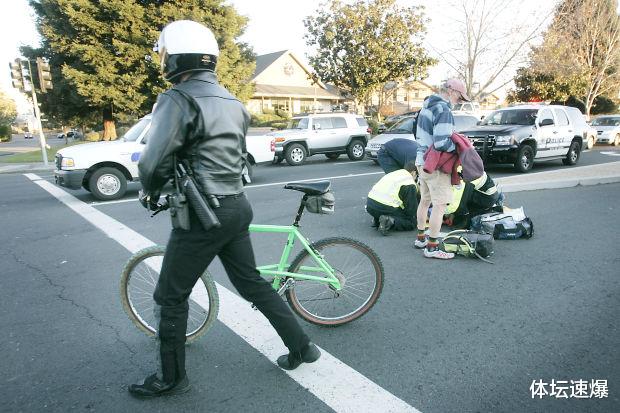 華裔男子騎車因路面不平摔倒癱瘓 洛杉磯市政府賠5千萬-圖2