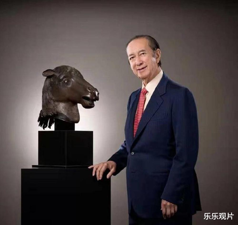 赌王|何超琼和四太向赌王报喜，现身东华义庄，替赌王完成捐赠马首遗愿