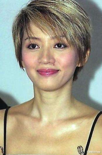 梅艳芳|17年前梅艳芳在刘德华怀中死去,7天后阿叻自尽,究竟谁更爱她?