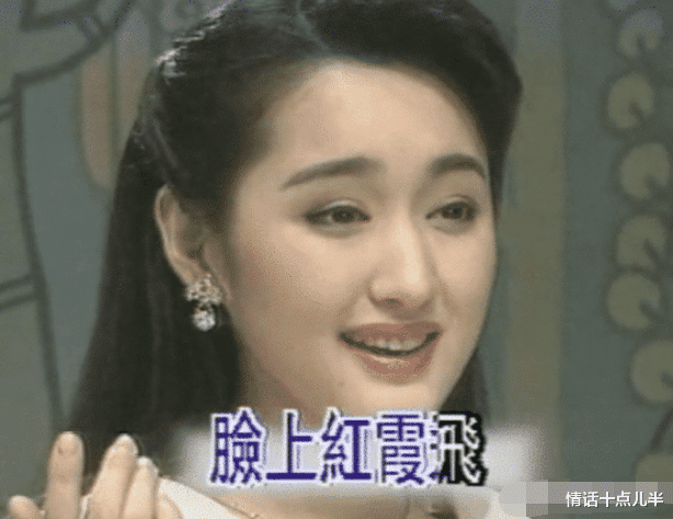 杨钰莹@杨钰莹第一次上央视时，央视的编播人员被其美貌“吓到了”