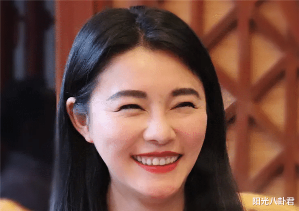 于娜|凭海岩剧与刘烨印小天一同走红，39岁于娜整容失败，近照堪比换头