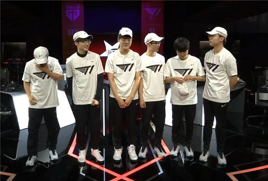 「skt」李哥又夺冠了！SKT三连冠新上单喜极而泣，Faker给LPL再下战书