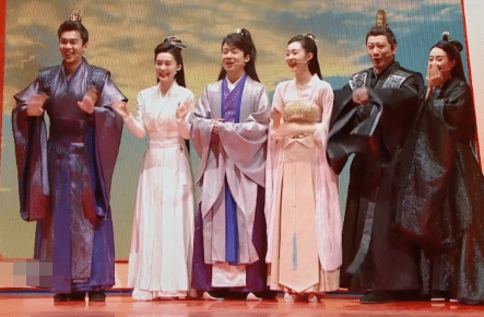 「王丽坤」继王丽坤后,《王牌》再次迎来史上镜头最少嘉宾,网友:请来干嘛?