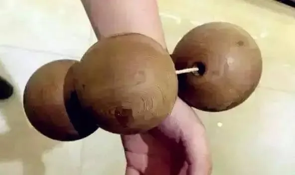 文玩|玩文玩的朋友都追求越大越好