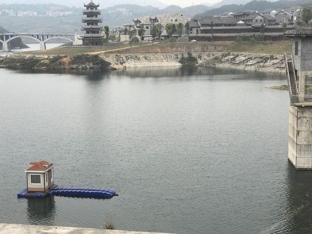 []夏季垂钓我们都需要提前准备什么呢?