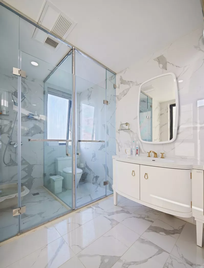 ▲卫生间地漏的五种设计，哪个排水效率高，还好看？