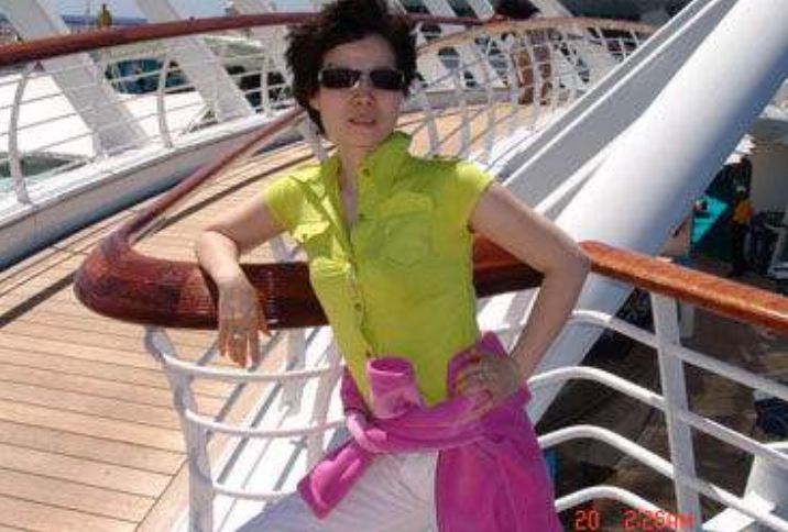 『春晚』一代歌后以离世12年!曾在春晚一唱成名,葬礼现场众人哭成泪人