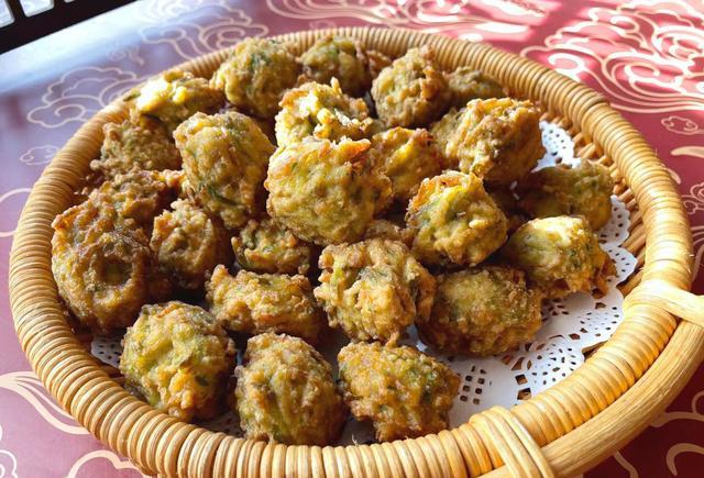 大剩 年夜菜提前练：脆炸萝卜丸子，素丸子酥脆不回软窍门，各个脆掉渣