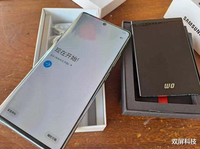 『5G』三星新双模5G，心动价3399元，6400万四摄+纤窄边框的6.7英寸