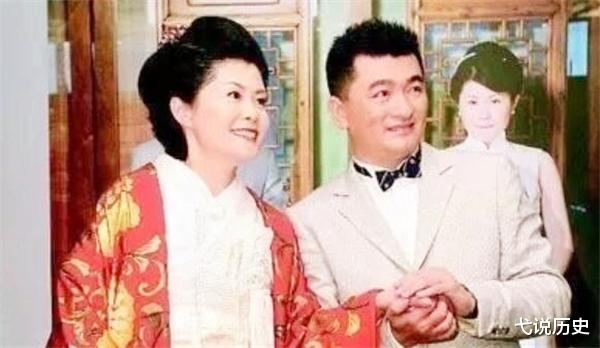 医生|跌落的百亿富豪：负债15亿妻子跑路，59岁为还债摆摊，终累亡街头