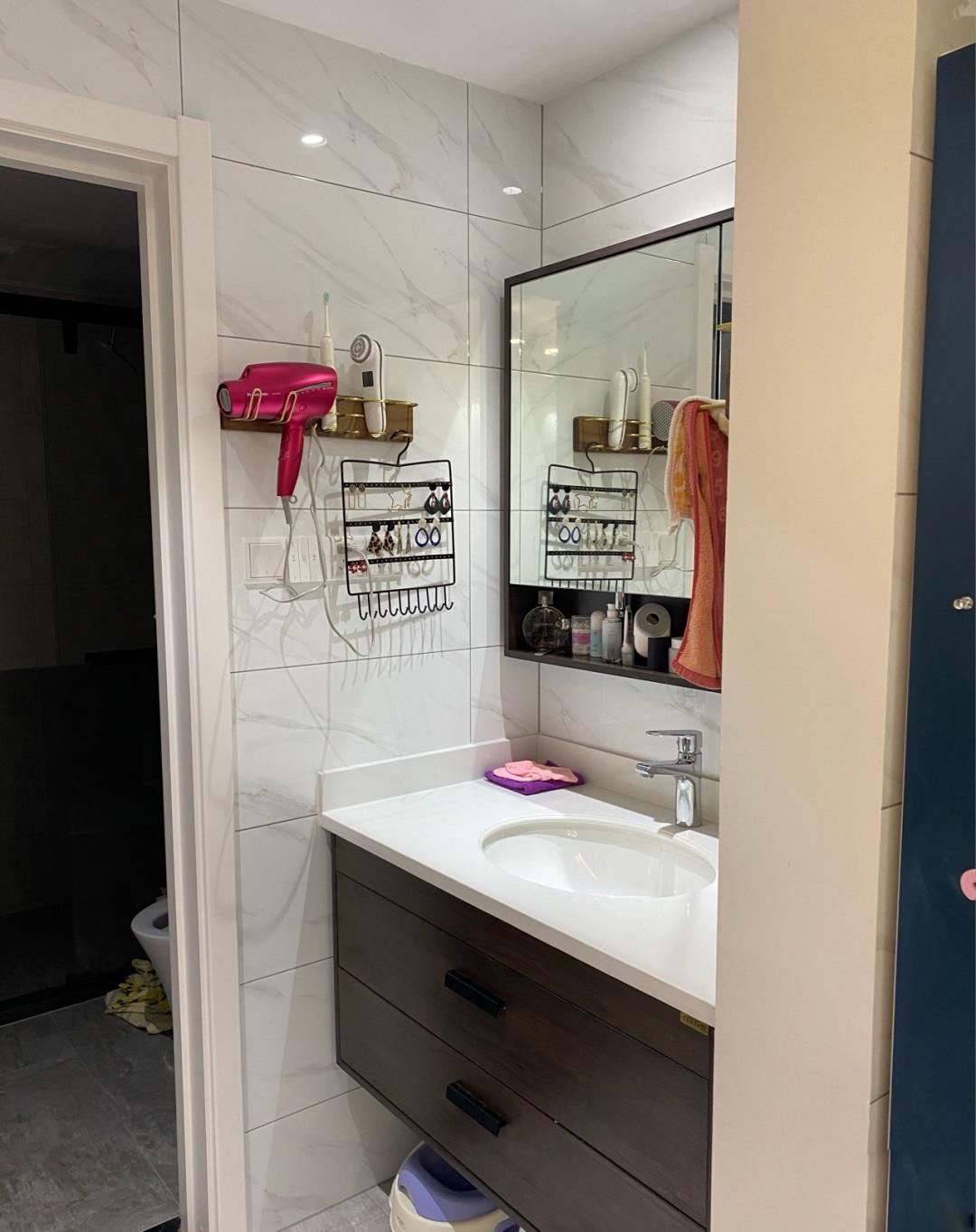 |新房入住两个月，越住越有家的味道，全屋都很满意，儿子特别高兴