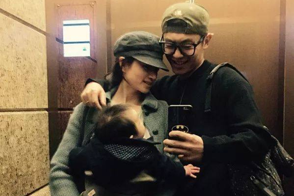 朱亚文|有种基因叫朱亚文女儿，5岁就已颜值出众，完美继承爸妈优点