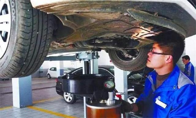 汽车保养|老师傅提醒：汽车这5个位置尽量少保养，保养太勤对车没啥好处