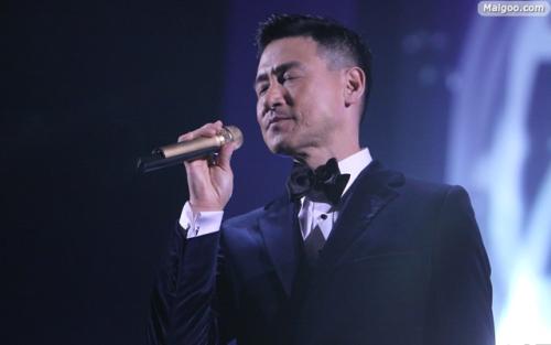 王超|张学友：迷人的声音，帅气的脸庞，却被一张图片大毁形象！