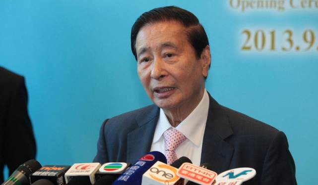 香港|中国最大隐形富豪，在美国有1万套房子，在香港还有7千亩地皮