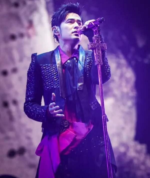 「周杰伦」周杰伦后，华语乐坛再也不会有天王了！