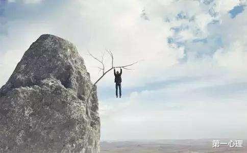 抑郁症|心理学家:得过抑郁症的人,长相气质都会出现巨大变化