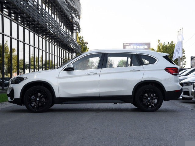 宝马X1|宝马X1要销量不要面子，直降7万，20.80万就提车，可以放弃CR-V了