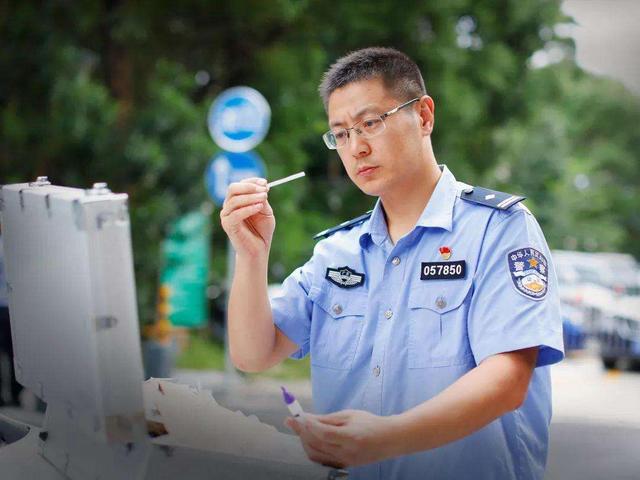 临床医学|医学专业也分好坏？这几个专业“最吃香”，毕业后很“赚钱”